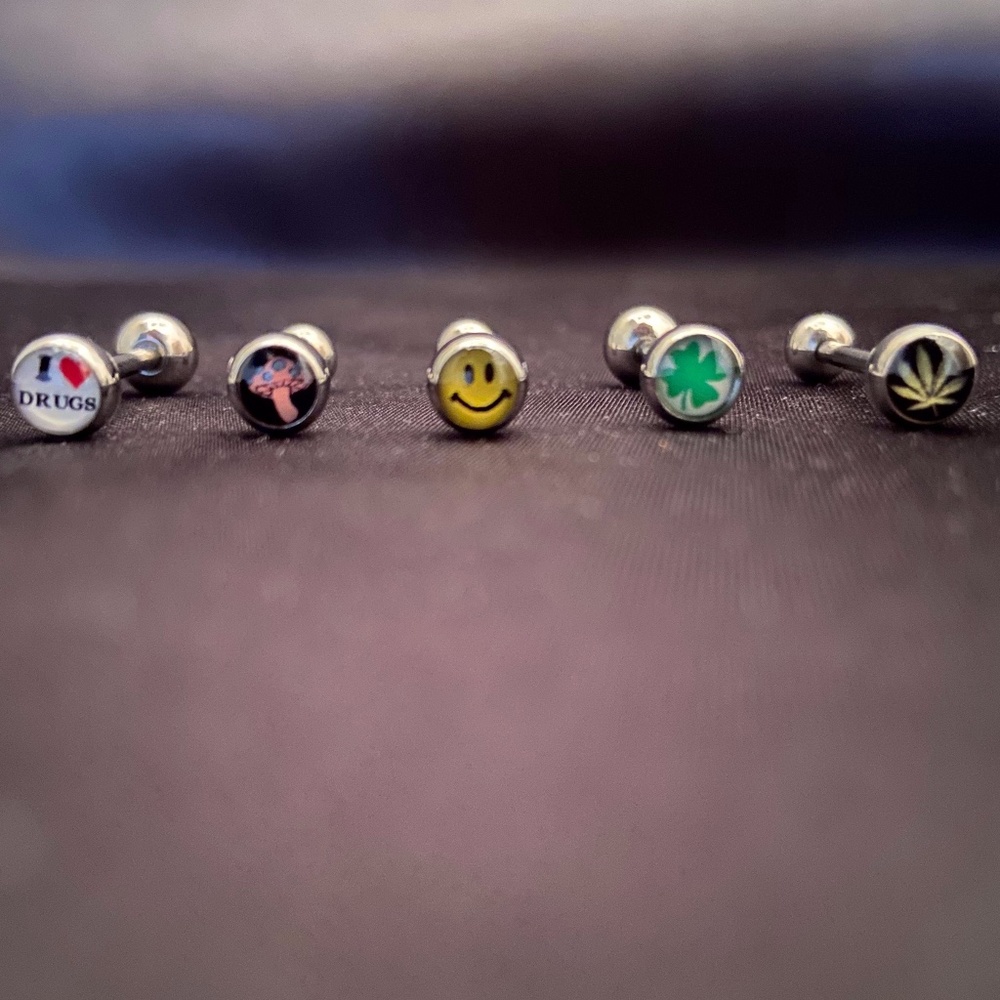 🌳 4/$20 “GREEN” Set of 5 Tongue Rings